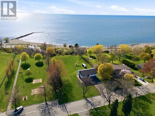 306 Lakeside Drive, Goderich (Goderich (Town)), ON - Outdoor With Body Of Water With View