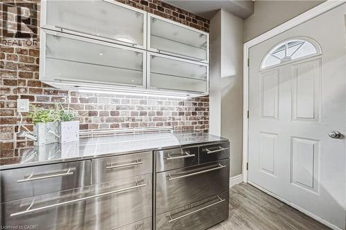 218 Grosvenor Avenue N, Hamilton, ON - Indoor