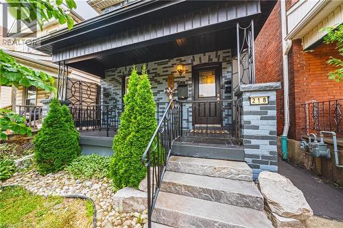 218 Grosvenor Avenue N, Hamilton, ON - Outdoor With Deck Patio Veranda