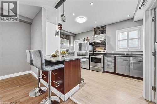 218 Grosvenor Avenue N, Hamilton, ON - Indoor