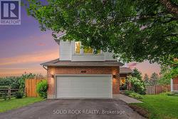 939 COMO CRESCENT Ottawa, ON K4A 3Z7