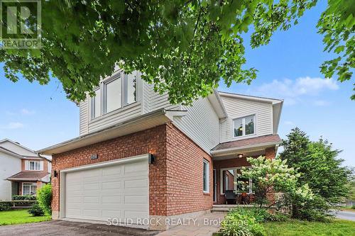 Beautiful pie shaped lot - 939 Como Crescent, Ottawa, ON - Outdoor