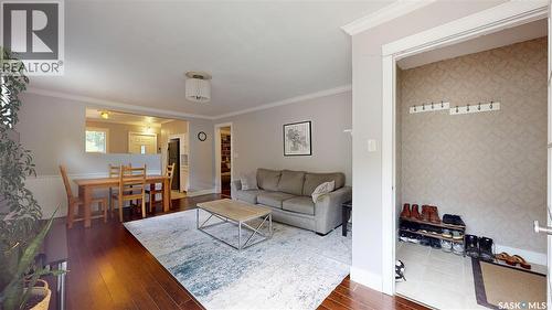 3054 Athol Street, Regina, SK - Indoor Photo Showing Living Room