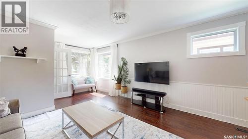 3054 Athol Street, Regina, SK - Indoor Photo Showing Living Room