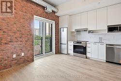 406 - 206 KING STREET W Hamilton, ON L8P 1A5