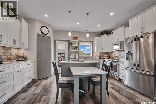 537 Mickelson Lane, Warman, SK - Indoor Photo Showing Kitchen With Upgraded Kitchen