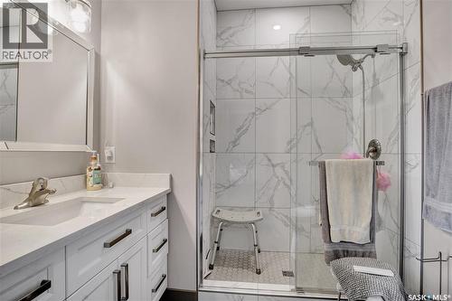 537 Mickelson Lane, Warman, SK - Indoor Photo Showing Bathroom