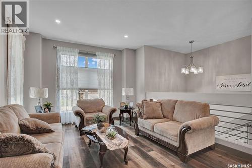 537 Mickelson Lane, Warman, SK - Indoor Photo Showing Living Room