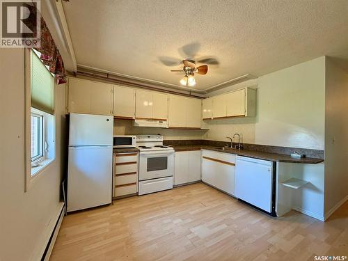 109 2536 Parliament Avenue, Regina, SK - Indoor Photo Showing Kitchen