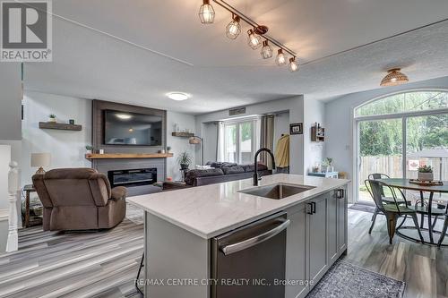 15 Schreyer Drive, St. Thomas, ON - Indoor With Fireplace