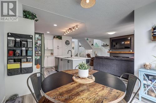 15 Schreyer Drive, St. Thomas, ON - Indoor Photo Showing Dining Room