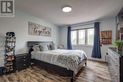 15 Schreyer Drive, St. Thomas, ON - Indoor Photo Showing Bedroom