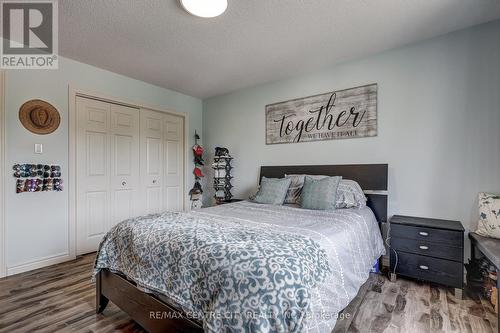 15 Schreyer Drive, St. Thomas, ON - Indoor Photo Showing Bedroom