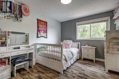 15 Schreyer Drive, St. Thomas, ON - Indoor Photo Showing Bedroom