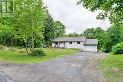 1048 OLD FALKENBURG ROAD Bracebridge (Macaulay), ON P1L 1X4
