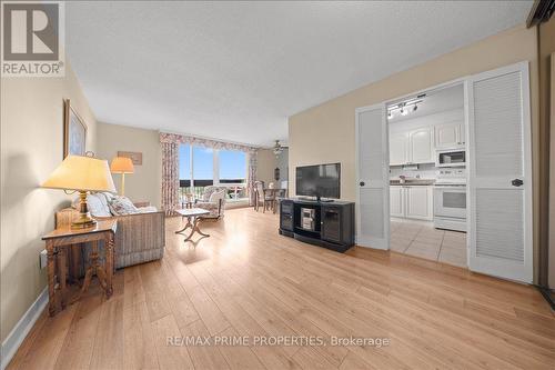 903 - 1505 Baseline Road, Ottawa, ON - Indoor Photo Showing Other Room