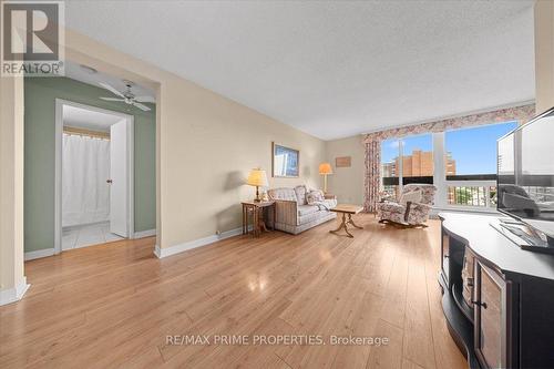 903 - 1505 Baseline Road, Ottawa, ON - Indoor