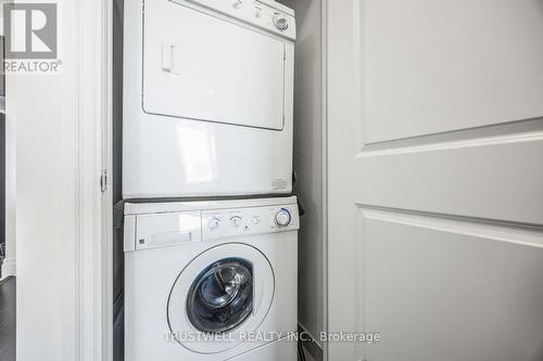 1207 - 151 Upper Duke Crescent, Markham, ON - Indoor Photo Showing Laundry Room