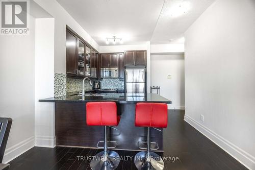 1207 - 151 Upper Duke Crescent, Markham, ON - Indoor Photo Showing Kitchen