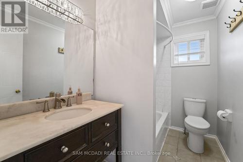 87 Rundle Crescent, Barrie, ON - Indoor Photo Showing Bathroom