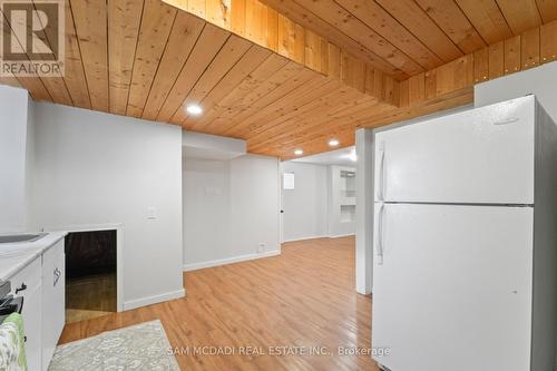 87 Rundle Crescent, Barrie, ON - Indoor Photo Showing Kitchen