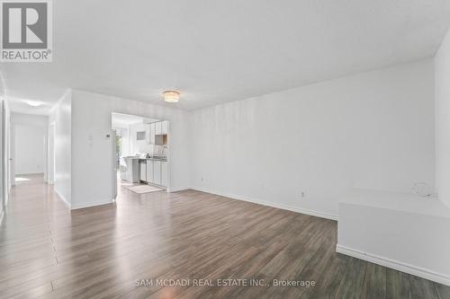 87 Rundle Crescent, Barrie, ON - Indoor