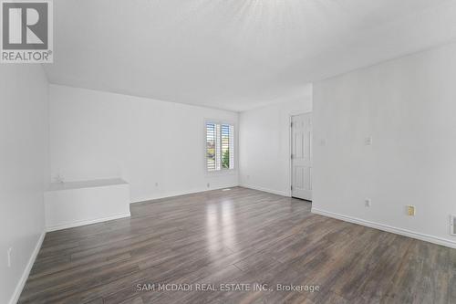 87 Rundle Crescent, Barrie, ON - Indoor Photo Showing Other Room