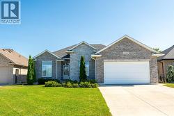 3940 ARIE COURT Plympton-Wyoming, ON N0N 1E0