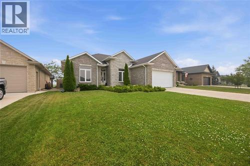 3940 ARIE COURT  Plympton-Wyoming, ON N0N 1E0