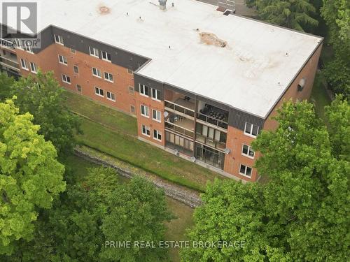 3 - 125 Elm Street, St. Thomas, ON - Outdoor