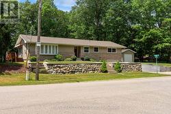 9650 JOANNE AVENUE Lambton Shores (Grand Bend), ON N0M 1T0
