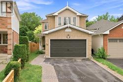 10 ORR COURT Clarington (Bowmanville), ON L1C 5A8