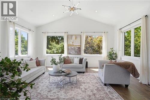 5779 Third Line, Guelph/Eramosa, ON - Indoor Photo Showing Living Room
