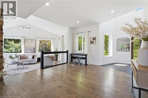 5779 Third Line, Guelph/Eramosa, ON - Indoor Photo Showing Living Room