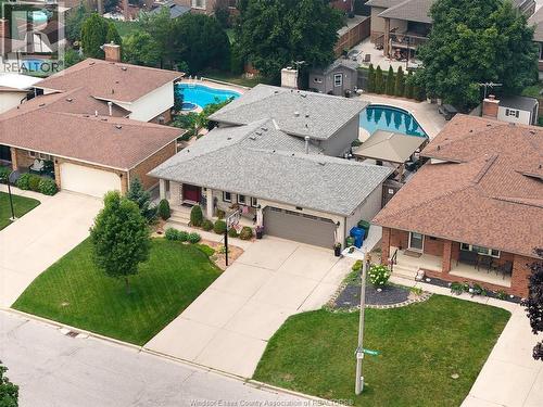 12057 St. Thomas  Tecumseh, ON N8N 3V6