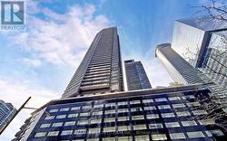 2206 - 65 BREMNER BOULEVARD Toronto, ON M5J 0A7