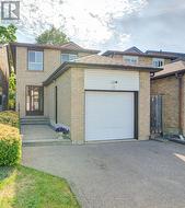 17 CROXLEY GREEN Markham, ON L3R 3T5