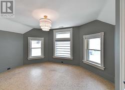 Primary Bedroom - 