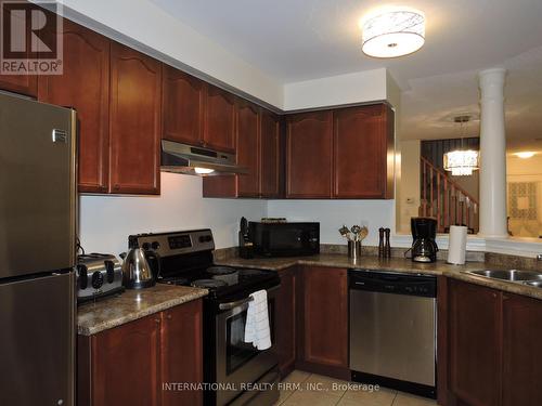 2453 BAINTREE CRESCENT , Oakville, Ontario L6M 4W9 5