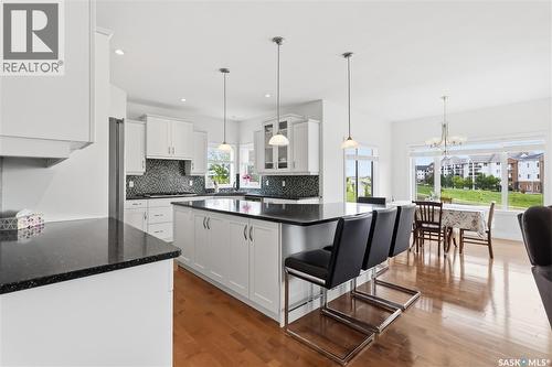 723 Bellmont Court, Saskatoon, SK - Indoor Photo Showing Kitchen With Upgraded Kitchen