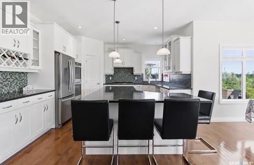 723 Bellmont Court, Saskatoon, SK - Indoor Photo Showing Kitchen With Stainless Steel Kitchen With Upgraded Kitchen