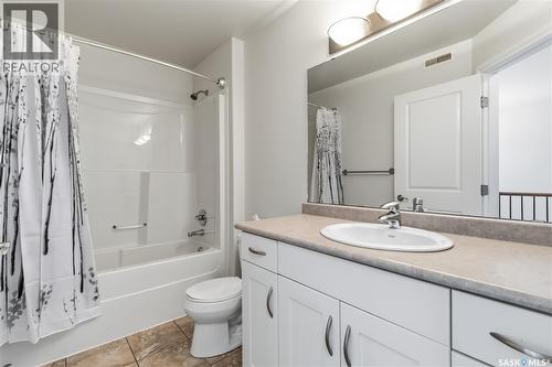 723 Bellmont Court, Saskatoon, SK - Indoor Photo Showing Bathroom