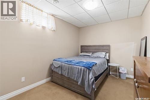 723 Bellmont Court, Saskatoon, SK - Indoor Photo Showing Bedroom