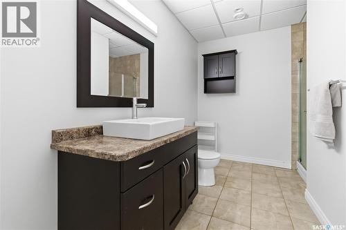 723 Bellmont Court, Saskatoon, SK - Indoor Photo Showing Bathroom