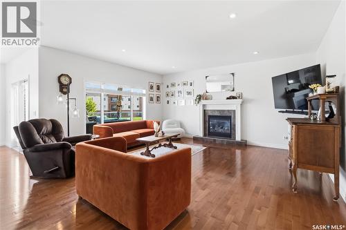 723 Bellmont Court, Saskatoon, SK - Indoor Photo Showing Living Room With Fireplace