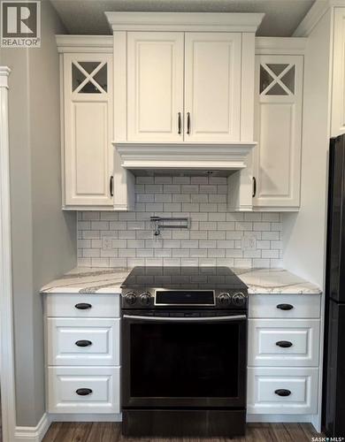 214 Hillside Drive, Tobin Lake, SK - Indoor Photo Showing Kitchen