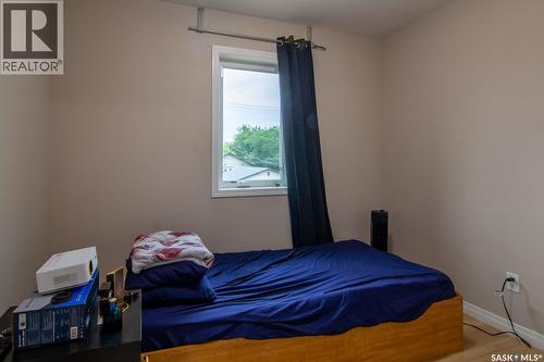 1031 O Avenue S, Saskatoon, SK - Indoor Photo Showing Bedroom