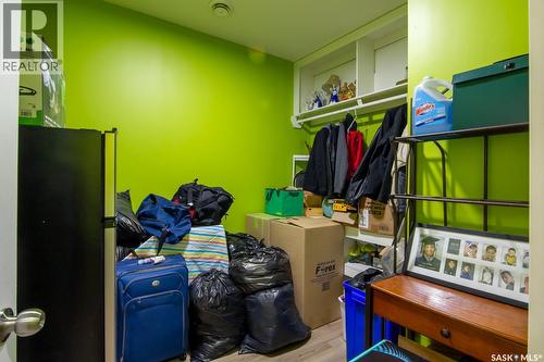 1031 O Avenue S, Saskatoon, SK - Indoor