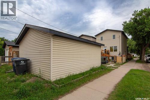 1031 O Avenue S, Saskatoon, SK - Outdoor