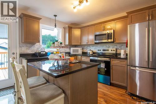 1031 O Avenue S, Saskatoon, SK - Indoor Photo Showing Kitchen